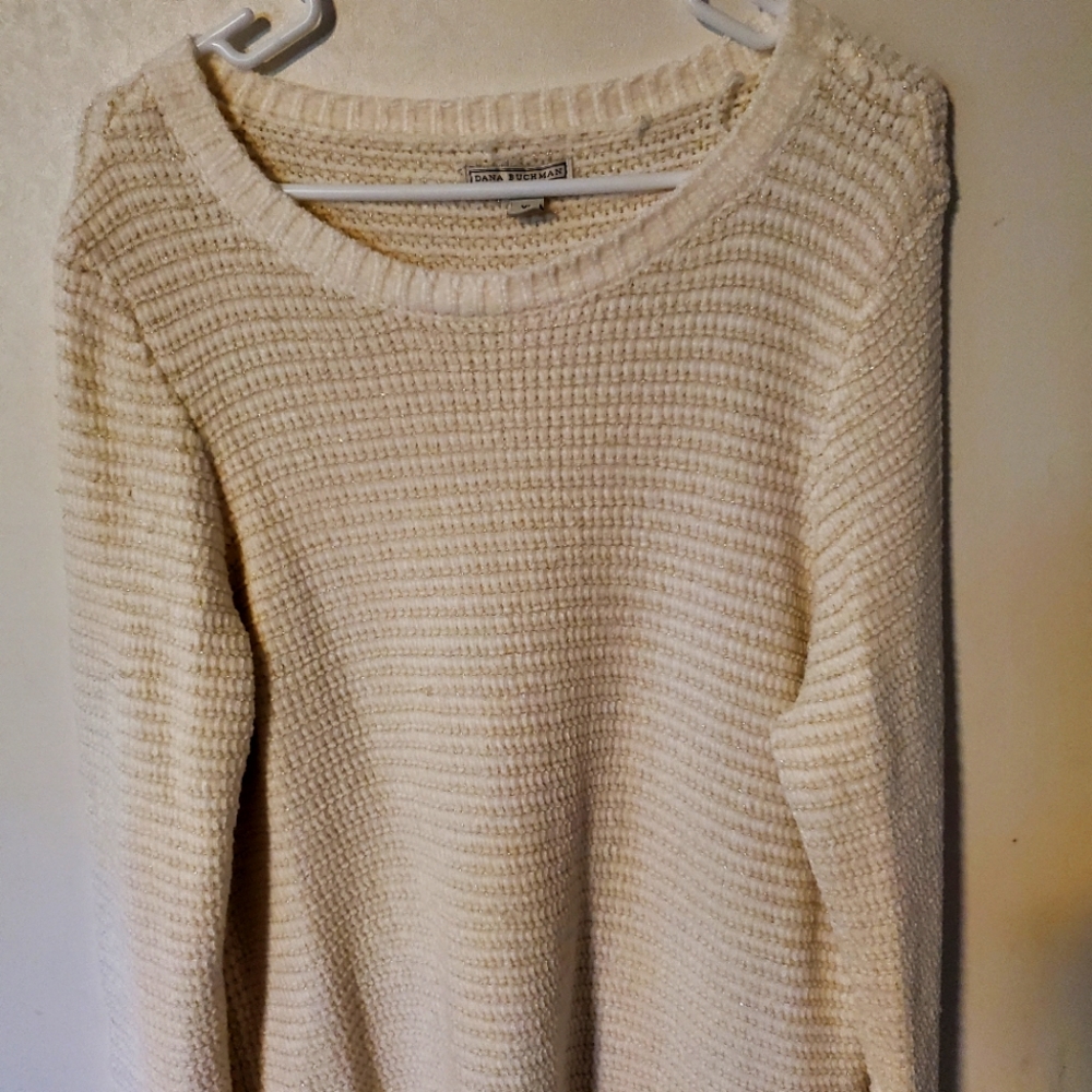 Dana Buchman White with gold interwoven Sweater